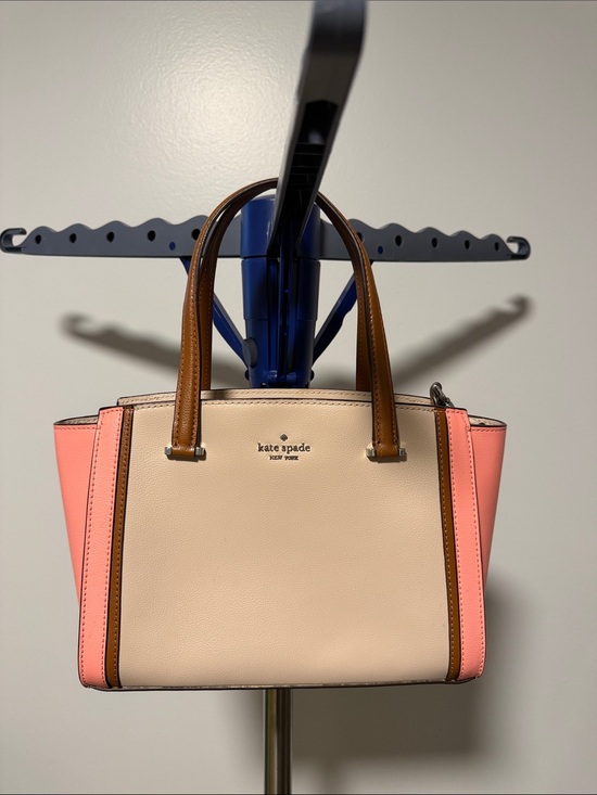 kate spade Handbags - Kate Spade Cream, Peach & Brown Leather Satchel with crossbody strap